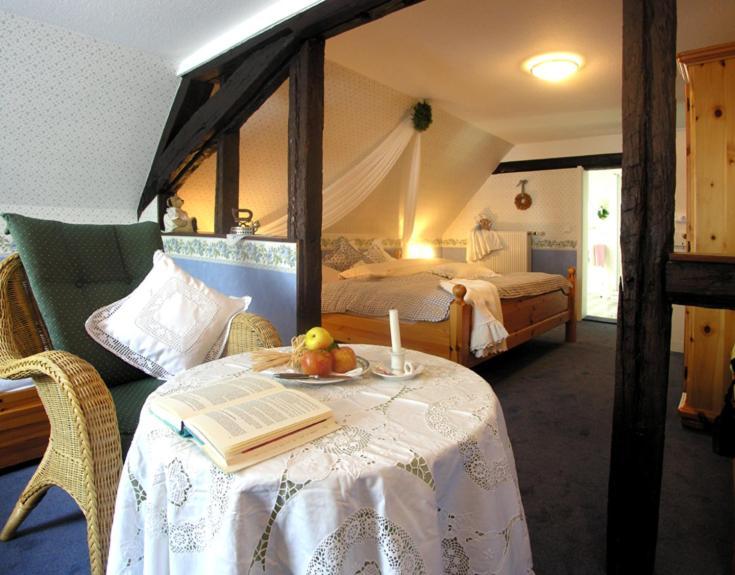Alte Weinstuben Steinfelder Hof Garni Bed & Breakfast Ellenz-Poltersdorf