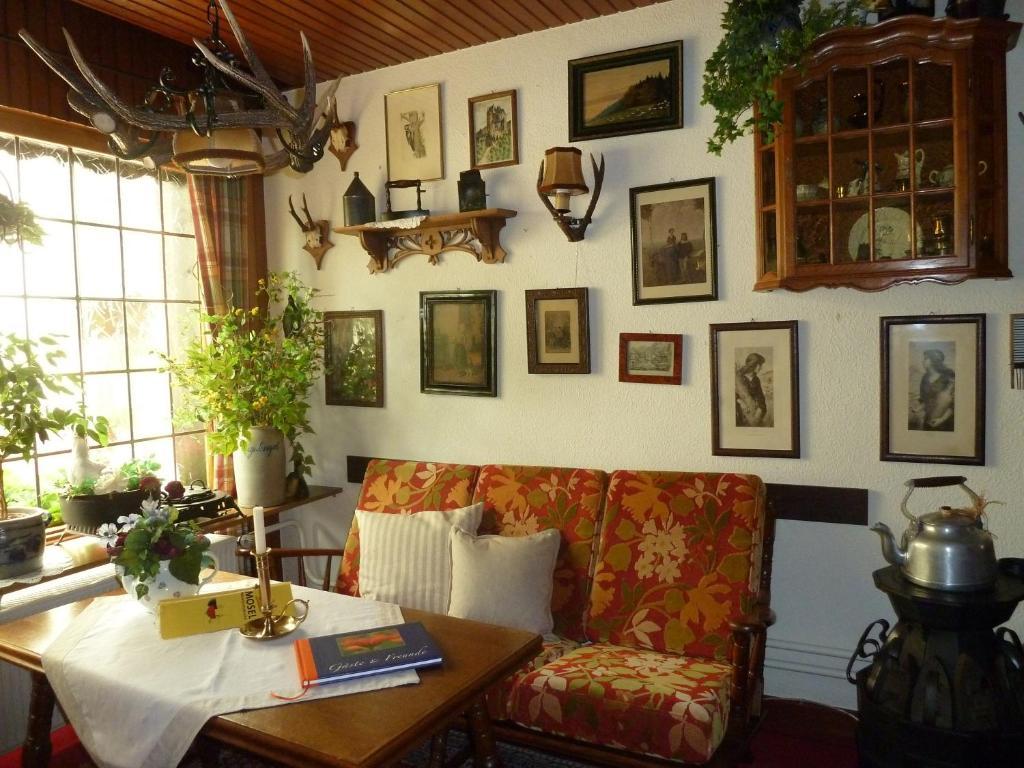 Alte Weinstuben Steinfelder Hof Garni Bed & Breakfast