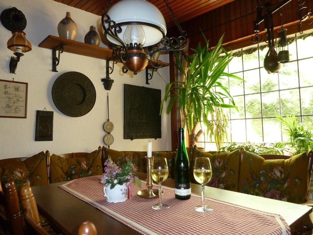 Alte Weinstuben Steinfelder Hof Garni Bed & Breakfast Ellenz-Poltersdorf